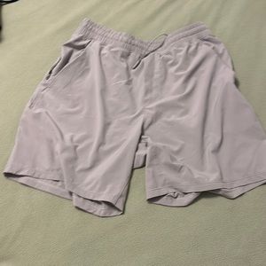 LuluLemon 7” Linerless Pacebreaker Seal Grey Size Large